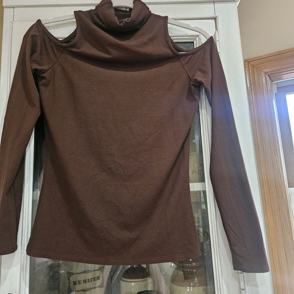 Cache Cold Shoulder Brown Top - Picture 4 of 5